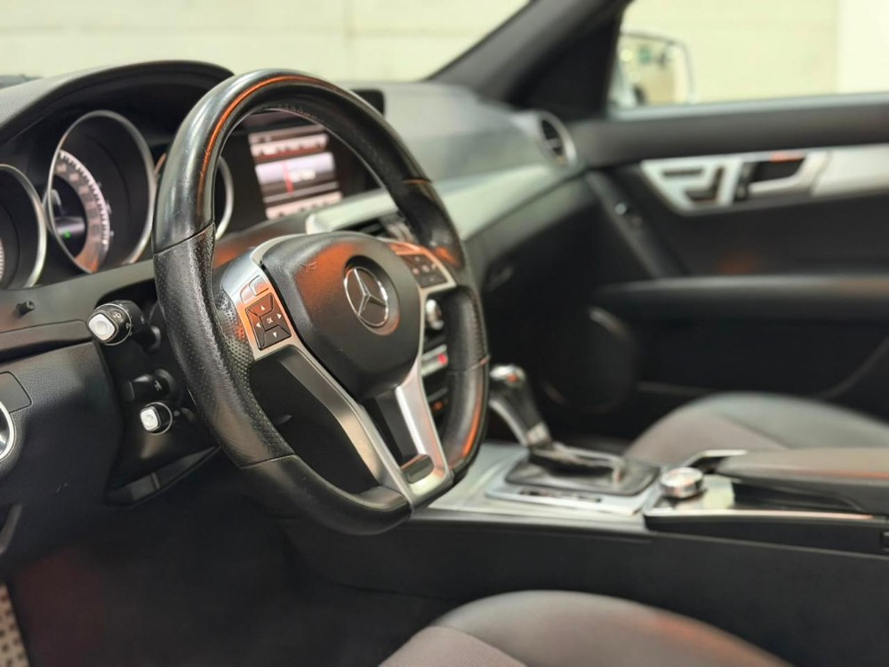 Mercedes-Benz C-Class 250 — foto 8